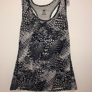 Black & white workout top